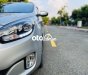 Kia Rondo   2.0 GAT 2015 - Cần bán gấp Kia Rondo 2.0 GAT năm 2015, màu bạc còn mới