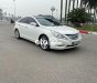 Hyundai Sonata  Y20 2010 - Bán ô tô Hyundai Sonata Y20 sản xuất năm 2010, màu trắng, nhập khẩu nguyên chiếc giá cạnh tranh