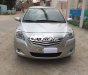 Toyota Vios MT 2011 - Bán Toyota Vios MT sản xuất 2011, màu bạc xe gia đình