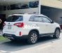 Kia Sorento 2.4 2014 - Bán xe Kia Sorento 2.4 sản xuất năm 2014, màu trắng