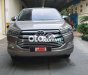 Toyota Innova   V AT 2017 - Cần bán lại xe Toyota Innova V AT năm 2017, màu xám, 690tr