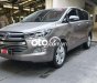 Toyota Innova  V  2017 - Cần bán gấp Toyota Innova V năm 2017, màu đồng 