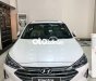 Hyundai Elantra  AT 2021 - Bán xe Hyundai Elantra AT sản xuất năm 2021, màu trắng, xe nhập, 500tr