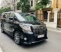 Toyota Alphard 2016 - Cần bán gấp Toyota Alphard Luxury năm 2016, màu đen, nhập khẩu