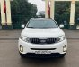 Kia Sorento 2.4GATH 2018 - Bán Kia Sorento 2.4GATH sản xuất năm 2018, màu trắng, 700tr