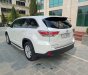 Toyota Highlander  2.7 LE 2013 - Cần bán gấp Toyota Highlander 2.7 LE năm sản xuất 2013, màu trắng, nhập khẩu nguyên chiếc