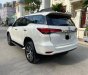 Toyota Fortuner 2.8V AT 4x4 2019 - Cần bán lại xe Toyota Fortuner 2.8V AT 4x4 năm sản xuất 2019, màu trắng