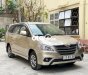 Toyota Innova E  2015 - Bán ô tô Toyota Innova E năm sản xuất 2015, màu vàng cát