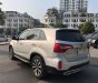 Kia Sorento 2016 - Bán Kia Sorento Luxury Diesel sản xuất 2016, màu bạc, 675tr