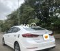 Hyundai Elantra 2016 - Bán Hyundai Elantra 1.6AT sản xuất năm 2016, màu trắng, giá tốt