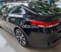 Kia Optima 2017 - Cần bán gấp Kia Optima 2.0AT sản xuất năm 2017, màu đen 