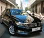 Volkswagen Passat 2019 - Bán rẻ 2 chiếc Volkswagen Passat (1 lướt, 1 chưa lăn bánh)