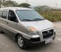 Hyundai Starex MT 2004 - Bán Hyundai Starex MT năm 2004, màu bạc số sàn, 138 triệu