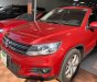 Volkswagen Tiguan 2016 - Bán ô tô Volkswagen Tiguan năm sản xuất 2016, màu đỏ, xe nhập, 766tr