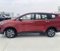 Toyota Innova  V  2022 - Bán ô tô Toyota Innova V sản xuất năm 2022, màu đỏ, giá chỉ 989 triệu