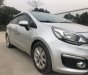 Kia Rio 2016 - Cần bán gấp Kia Rio 1.4AT sản xuất năm 2016, màu bạc, xe nhập xe gia đình