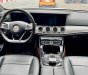 Mercedes-Benz E300 2017 - Cần bán gấp Mercedes E300 AMG năm 2017, màu trắng