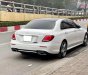 Mercedes-Benz E300 2017 - Cần bán gấp Mercedes E300 AMG năm 2017, màu trắng