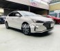 Hyundai Elantra 2021 - Bán Hyundai Elantra 2.0 AT sản xuất năm 2021, màu trắng