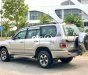 Toyota Land Cruiser 2002 - Bán xe Toyota Land Cruiser sản xuất 2002, màu bạc còn mới