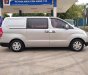 Hyundai Grand Starex 2011 - Bán Hyundai Grand Starex 2.4MT năm 2011, màu bạc, nhập khẩu Hàn Quốc