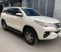 Toyota Fortuner 2017 - Bán xe Toyota Fortuner 2.4 MT năm sản xuất 2017, màu trắng 