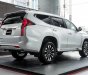 Mitsubishi Pajero 2021 - Cần bán Mitsubishi Pajero năm sản xuất 2021, màu trắng, xe nhập