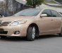 Toyota Camry 2009 - Bán xe Toyota Camry LE 2.5 năm sản xuất 2009, màu vàng, xe nhập