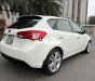 Kia Cerato 2011 - Cần bán Kia Cerato 1.6AT sản xuất năm 2011, màu trắng