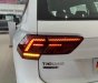 Volkswagen Tiguan 2022 - Bán xe Volkswagen Tiguan năm 2022, màu trắng, xe nhập