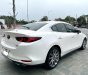 Mazda 3 2020 - Xe Mazda 3 2.0 năm sản xuất 2020, màu trắng, giá chỉ 768 triệu