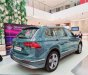 Volkswagen Tiguan 2022 - Volkswagen Tiguan Luxury 2022 Màu xanh Petro nội thất be, sang trọng, tinh tế -Tặng phí trước bạ 50%