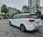 Kia Sedona 2017 - Bán nhanh Kia Sedona 2.2CRDi AT đời 2017, máy dầu