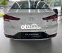 Hyundai Elantra 2022 - Bán Hyundai Elantra năm 2022, màu trắng
