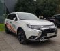 Mitsubishi Outlander 2020 - Màu trắng số tự động