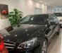 Mercedes-Benz E250 2022 - Màu đen, xe nhập