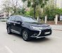 Mitsubishi Outlander 2018 - Màu đen giá cạnh tranh