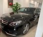 Mercedes-Benz E250 2022 - Màu đen, xe nhập