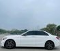 Mercedes-Benz C300 2019 - Xe màu trắng