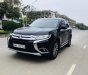 Mitsubishi Outlander 2018 - Màu đen giá cạnh tranh