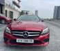 Mercedes-Benz C200 2019 - Màu đỏ