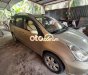 Nissan Grand livina 2011 - Màu bạc xe gia đình, giá chỉ 200 triệu