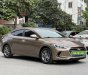 Hyundai Elantra 2017 - Màu vàng cát