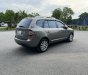 Kia Carens 2011 - Xe màu xám giá ưu đãi