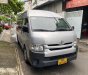 Toyota Hiace 2017 - Số sàn, máy xăng, 8 chỗ vip, Limousine