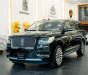 Lincoln Navigator 2018 - Màu đen, nhập khẩu