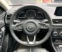 Mazda 3 2018 - Xe màu đỏ, biển thành phố, cực đẹp