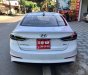 Hyundai Elantra 2017 - Màu trắng, giá chỉ 395 triệu