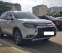 Mitsubishi Outlander 2019 - Đi nước ngoài chủ cũ bán gấp chứ xe còn rất mới