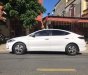 Hyundai Elantra 2017 - Màu trắng, giá chỉ 395 triệu